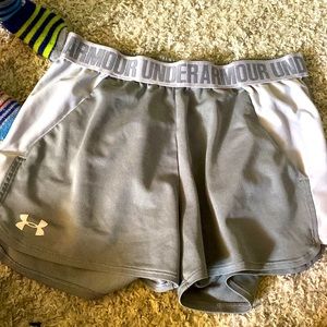 Gray under armor shorts